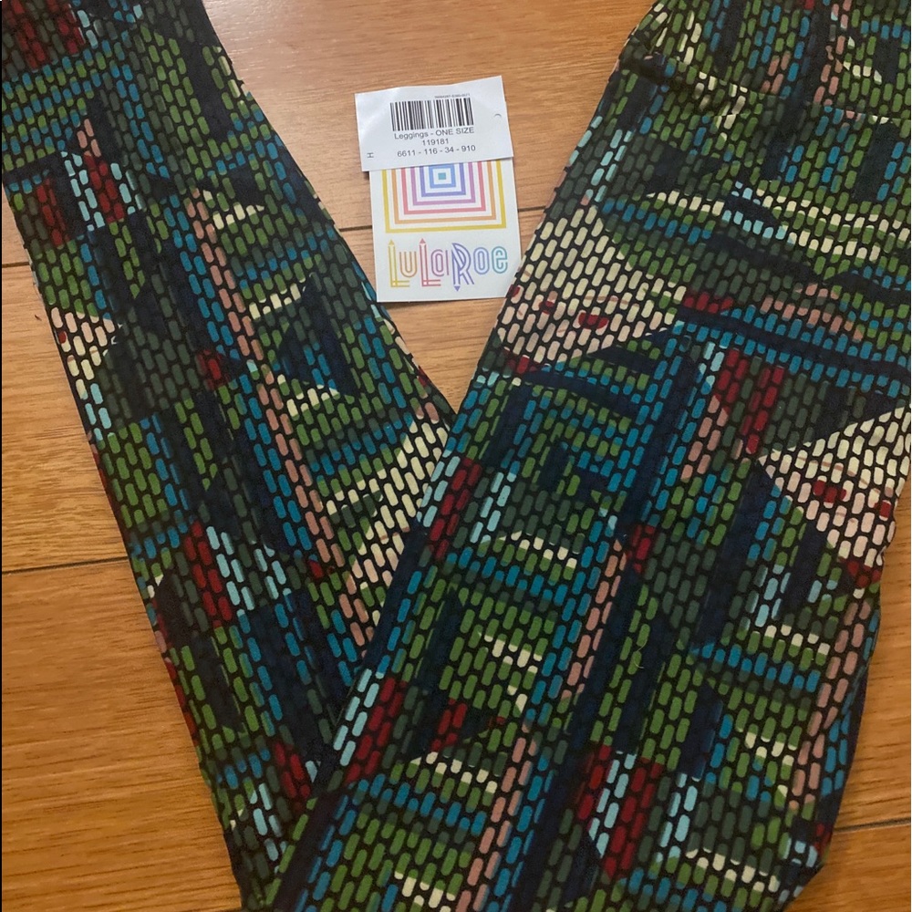 BNWT LuLaRoe vintage holiday leggings OS Santa